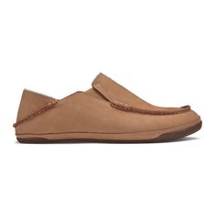 Shop Kipuka Hulu Men‘s Leather Slippers - Natural at Olukai.com! Premium, Handcrafted, Hawaiian-inspired Slippers. Free Shipping Available. Mens Sandals Beach, Leather Slippers For Men, Indoor Outdoor Slippers, Outdoor Slippers, Leather Slippers, Welcome Mat, Mens Slippers, Nubuck Leather, Designer Heels