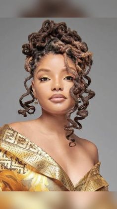 Loc Buns Styles Updo For Wedding, Bridal Hairstyles With Locs, Formal Loc Updo, Bridal Locs Hairstyles Short, Loc Styles For Bridesmaids, Bridesmaids Hairstyles Black Women Natural Hair, Dread Hairstyles For Weddings, Wedding Hair For Locs, Half Up Half Down Loc Styles For Women Long