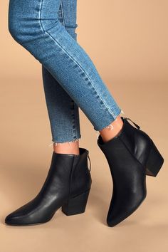 Short Heel Boots, Vegan Leather Boots, Grey Sandals, Orthopedic Shoes, Black Leather Ankle Boots, Fashion Heels, Mark Twain, Chinese Laundry, Latest Shoes