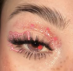 Pink Eyeliner Aesthetic, Pastel Graphic Liner, Colorful Graphic Liner, Pink And White Graphic Liner, Pink Graphic Liner Makeup, Pink Graphic Liner Hooded Eyes, Normal Makeup, Kawaii Makeup