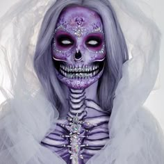 Halloweenský Makeup, Spfx Makeup, Spooky October, Creepy Halloween Makeup, Skeleton Makeup, Halloween Makeup Pretty, Face Art Makeup, Amazing Halloween Makeup, Halloween Makeup Inspiration