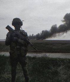 Special Forces Aesthetic, Special Forces Army, Ghost Army, Pilot Career, Military Images, Military Aesthetic, Dark Purple Wallpaper, Military Wallpaper, Military Gear Tactical