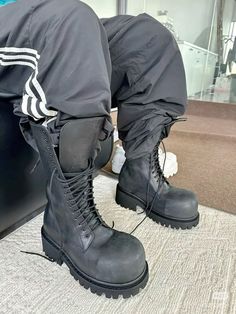 Big Boots, Throwing Fits, Men Fashion, New Era, Balenciaga, Fashion Inspo, Style Inspiration, Outfit Inspo, Boots