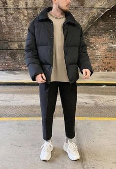 Spring Outfits Japan, Sweater Outfits Men, Mens Fashion Casual Spring, Japan Outfit, Stylish Men Casual, Mens Casual Dress Outfits