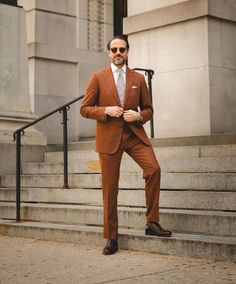 orange suit, light summer suit, interesting men’s suit, unique groomsmen ideas