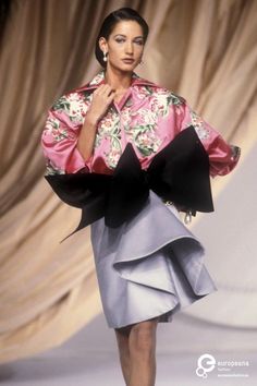 1991 Christian Dior, Spring-Summer Couture Gianfranco Ferre Dior, Dior 90s, Belgian Fashion, Christian Dior Fashion, Evolution Of Fashion