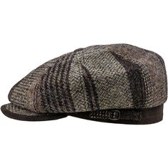 A classic, timeless 8 panels checked Applejack / Newsboy pattern sewn with original Harris Tweed. Inside it has a quilted lining made of breathable cotton. Because of the used materials, this flat cap offers an excellent wearing comfort and good breathability. Harris Tweed cloths are second to none among all wool fabrics. Good choice for winter and passing seasons - warm, breathable and elegant. Available in large xl and xxl sizes. Precise handmade craftsmanship from Poland. KSK-KZO-Hv2 Military Headgear, Tartan Hat, Irish Hat, Flat Cap Men, Knit Hat For Men, Mens Hats, Big Men Fashion, Army Cap, Wool Caps