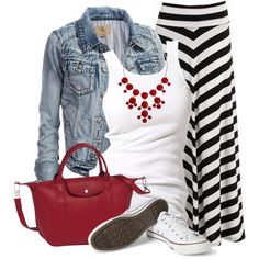 EJEMPLO: de cómo agregar color a una tenida. Collar combinado con cartera, todo el resto en neutros o básicos. (negro, blanco, jean) Florida Winter, Vetements Shoes, Rok Outfit, Tiny Tim, Converse Outfits, Converse Chucks, Skirt Diy, Work Necklaces, Moms Fashion