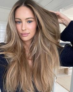 #hairextensions #hairstyle #haircolor #blondehair #solidbrown #hairbeauty #hiarfashion #hairlooks#prom hairstyles #honeyblondehair #balayagebrownhair Hair Extensions Dark Brown, Blonde Hair Transformations, Brown Hair Looks, Brown Hair Inspo, Bronde Hair, Dirty Blonde Hair, Dark Blonde Hair, Blonde Hair Inspiration, Brown Blonde Hair