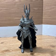 Sauron(The Lord Of The Rings) 11” 2002 Dark Gray Cape With A Weapon Spiked Helmet Talks Eyes Turn Red 3 - Lr 44 Batteries Not Included Preowned Cond Good See Pictures For Details Smoke Free Pet Free Home The Lord Of The Rings, Batteries Not Included, Lord Of The Rings, See Picture, Dark Gray, See Pictures, The Lord, Batteries, Action Figures