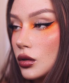 Fall Makeup Trend, Orange Eyeshadow, Orange Makeup, Fall Makeup Looks, Eye Makeup Art