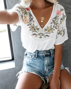 Skandinavian Fashion, Bohol, Neue Outfits, Mode Inspo, Babydoll Top, Mode Vintage, Mode Inspiration, Spring Summer Outfits, Outfit Idea