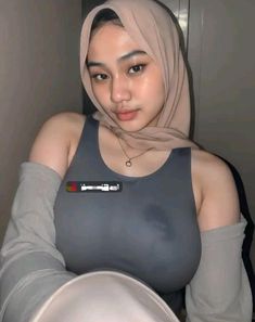 #jilboobs Vidio Hd, Awek Melayu, Dance Style Outfits, Egirl Style, Korean Makeup Tips, Girls Hijab