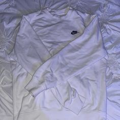 White Nike Crew Neck Size Small . Never Worn But Tags Off. Nike White Crew Top, White Nike Crew Neck Sweatshirt, Nike White Crew Neck Sweatshirt, Nike Moisture-wicking Crew Neck Tops, Nike Sporty Crew Neck T-shirt, Sweaters Nike, Nike Crew Neck, Nike Sweaters, Nike Sweater