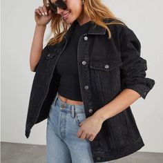 Black Oversized Denim Jean Jacket Long Sleeve Women New Boutique Brand Oversized Fit Black Jeans And Blue Jean Jacket Outfit, Black Jean Shirt Outfit, How To Style A Black Denim Jacket, How To Style Black Jean Jacket, Black Jeans Jacket Outfit Women, Denim Black Jacket Outfit, Black Oversized Jacket Outfit, How To Style A Black Jean Jacket, Outfits With Black Jean Jacket