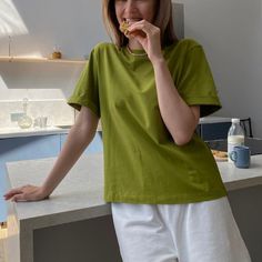 SPECIFICATIONSproperty 8: soft t shirtproperty 7: basic t shirtproperty 6: loose t shirtproperty 5: M,L,XL,XXL,property 4: white,black,blue,yellow,green,red,pinkproperty 3: soft oversized shirts femaleproperty 2: candy color basic casual teeproperty 1: short sleeve solid 100% cotton t shirt women summerTops Type: TeesStyle: CasualSleeve Style: RegularSleeve Length(cm): ShortSeason: SummerPattern Type: SolidOrigin: CN(Origin)Model Number: HRT20046Material: CottonItem Type: TopsGender: WOMENFit Ty Short Pants Outfit, Printed Beach Dresses, Oversized Shirts, Fur Hood Coat, Maxi Dresses Fall, Fur Hoodie, Mens Parka, Baby Jacket, Striped Rompers