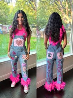 15 Cute Senior Overalls Ideas That Are Easy To DIY School Spirit Overalls Ideas, Overall Homecoming Ideas, Senior Overalls Ideas, Homecoming Jeans Ideas, Homecoming Jeans, Spirit Overalls, Senior Painted Jeans, Senior Things