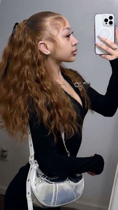 Quick Weave Hairstyles, Dyed Hair Inspiration, Hairdos For Curly Hair, Pretty Hair Color, Slick Hairstyles, Hot Hair Styles, Hair Ponytail Styles