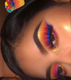 ●°•ᴘɪɴᴛʀᴇsᴛ: ɢʜᴇᴛᴛᴏɢᴜᴄᴄɪ•°● Colorful Makeup Looks, Eye Makeup Looks, Makeup Eye Looks, Creative Eye Makeup, Baddie Makeup