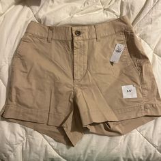 Women’s Khaki Shorts. Brand New. Khaki Shorts Outfit, Vbs 2024, Tan Shorts, Cutoff Jean Shorts, Pleated Jacket, White Blonde, Stylish Clothes, Old Navy Shorts, Spring Jackets