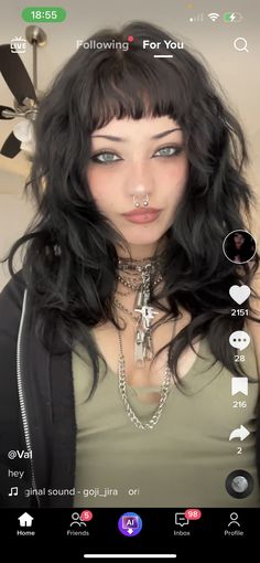 Alt Hair For Round Face, Wavy Alt Hair, Baby Bangs Wavy Hair, Alt Hair Bangs, Alt Bangs, Alternative Haircuts, Baby Bangs Long Hair, Alt Hair, Bangs Updo