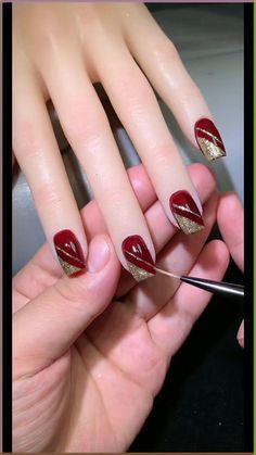 Transform your nails into a canvas of fall beauty with this nail art tutorial. With this DIY tutorial you can learn how to paint fall leaves for a seasonal twist on your nails. Embrace the cozy vibes and let your nails do the talking this autumn. 🍂💅 Follow @manicureguru for more nail art designs and tutorials 49ers Nails Designs Nailart, Red Polish Nail Designs, Elegant Nails Classy 2024, Red And Gold Nails Ideas, Red Gel Nails Designs, Acrylic Nail Designs Classy, Nail Ink, Red Nail Art Designs