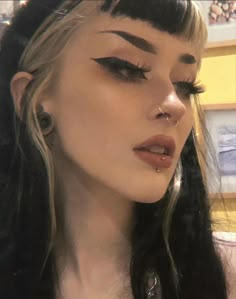 Goth Eyeliner, Eyeliner Inspo, Snakebites