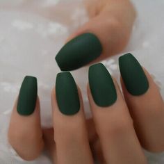 Long French Nails, Unghie Sfumate, Dark Green Nails, Long Square Nails, Matte Nail, Nails Matte, Nagel Tips, Manicure Tips, Green Nail