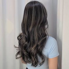 Ash Blonde Streaks On Black Hair, Subtle Black Balayage, Hair Dye Inspo For Black Hair, Black Hair Dark Brown Highlights, Brown Streaks In Black Hair, Ash Blonde Highlights On Black Hair, One Blonde Streak In Dark Hair, Streaks On Black Hair, Ash Blonde Balayage On Black Hair