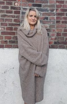 Oversized alpaca sweater dress, a perfect blend of minimalist elegance and cozy comfort. This knitted tunic is designed to bring warmth and style to your wardrobe, with its oversize silhouette you will feel cozy and warm. SWEATER DETAILS: PRODUCTION TIME Each of our garments is handcrafted just for you,  with a lot of love and passion!  It's no surprise that crafting these special sweaters takes a little time - about 3-7 days of dedicated knitting.  All seams are carefully sewn by hand, adding an extra touch of handmade charm.  And when your beautiful jumper is finally ready, we pack it into a delightful brown box, nestled in soft silk paper - because every MoniKnitting's garment is a precious gift waiting to be unwrapped! You can even add a personalized, hand-written card to make your pur Knitted Tunic, Dress For Winter, Sweater Details, Long Jumpers, Winter Plus Size, Turtleneck Dress, Silk Paper, Alpaca Sweater, Precious Gift