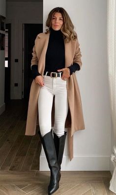 Elegant Equestrian Style, White Leather Top Outfit, White In Fall Outfit, Country Elegant Outfit, Casual Chic Thanksgiving Outfit, Amazing Outfits Woman, Casual Chic Outfit Women, White Dress With Boots Outfit, European Fall Style