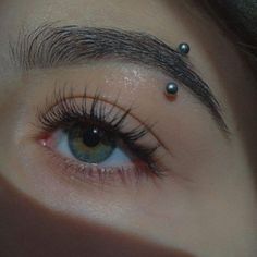 Piercing na sombrancelha
Ideia de piercing
Piercing Tumblr 
Piercing Cool Ear Piercings