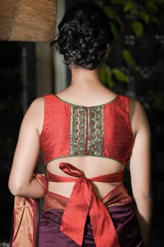 Brick red raw silk V neck sleeveless blouse – House of Blouse Ribbon Blouse Design, Sleeveless Blouse Back Designs, V Neck Blouse Designs, Back Tie Blouse, Basic Blouse Designs, V Neck Sleeveless Blouse, Saree Reuse, Sari Blouses, Ribbon Blouse