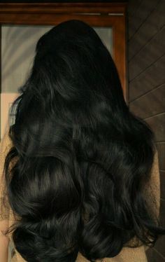 Black Wavy Hair, Long Dark Hair, Hair Styler, Hair Inspo Color, Aesthetic Hair