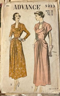 1940s Dress Pattern, 1950s Dress Patterns, Advance Patterns, Patron Vintage, Vestidos Retro, Vintage Dress Patterns, 40s Fashion, 1940s Dresses, Old Fashion