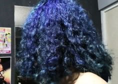 Dark blue curly hair (3a-3b) Blue And Purple Curly Hair, Blue Hair Curly Natural, Dark Blue Hair Curly, Dark Blue Curly Hair, Skunk Stripe Curly Hair, Curly Blue Hair, Blue Dip Dye Hair, Curly Purple Hair, Blue Curly Hair