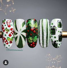 Hoilday Nails, Christmas Tree Nail Designs, Christmas Nail Designs Acrylic, Nail Art Noel, Christmas Nail Art Ideas, Christmas Nail Ideas, Christmas Tree Nails, Holiday Nails Christmas