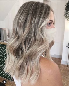 Ashley Blonde Balayage, Baby Lights Bronde Hair, Bright Honey Blonde Balayage, Blonde Toned Hair, Creamy Blonde Hair Balayage, Natural Balayage Blonde, Natural Ash Blonde Hair, Cool Blonde Hair Colour, Baylage Hair