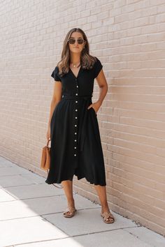 Black Button Down Tie Midi Dress Black Midi Dress Outfit, Midi Dress Outfit Summer, Button Dress Outfit, Dress With Front Buttons, Black Button Down Dress, Button Down Midi Dress, Midi Dress Outfit, Button Down Dress, Button Dress