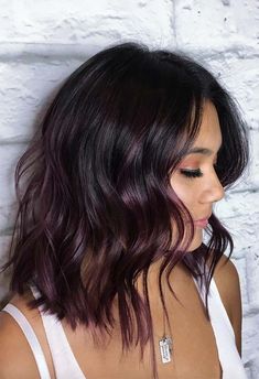 Your Plum Hair Color Guide: 57 Posh Plum Hair Color Ideas & Dye Tips Plum Hair Color Ideas, Plum Hair Dye, Plum Hair Color, Hair Color Guide, Hair Color Plum, Dyed Tips, Hair Dye Tips, Plum Hair