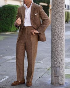 Brown Suit, Formal Fashion, Mens Haircut, Linen Suits, Brown Suits, Linen Suit, Mens Formal, Summer Suits, Mens Style