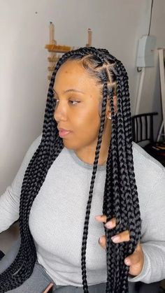 ���📍HOUSTON BRAIDER💐💕 on Instagram: "Our LOOSE Braids on a Queen!!!!😻😻 . . . . Booking link in bio. 📍HTX Braider . . . #houstonbraiders #houstonbraids #naturalhair #houstonbraider #hairgoals #voiceofhair #hairstylist #houstonbraidsstylist #protectivestyles #houstonhair #braids #houstonboxbraids #houstonboxbraids #fashion #blackgirlmagic #houston #hairdresser #love #blackhaircourt #hairfashion #boxbraids #knotlessbraids #explorepage #hairoftheday #beauty #reels" Braid Beauty, Loose Braid Hairstyles, Loose Braid, Feedin Braids, Hair Recipes, Pretty Braids, Loose Braids