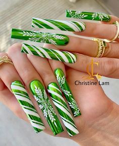 Pink And Red Christmas Nails, Nail Decoration Ideas, Christmas Candy Nails, Magenta Nails, Green Xmas, Cute Acrylic Nail Designs, Dope Nail Designs, Long Acrylic Nails Coffin