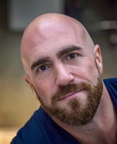 Bald beard handsome Bald Head With Beard, Bald Men With Beards, Bald Men Style, Bald With Beard, Scruffy Men, Big Beards, Bald Man, Beard Hairstyle, Ginger Men