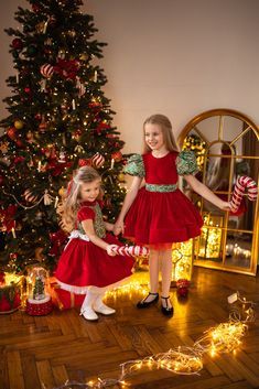 Christmas Girl Dress, Christmas Outfit Kids, Baby Christmas Dress, Winter Warm Outfits, Jamais Plus, New Year Outfit, Kids Christmas Dress, Outfit Photoshoot, Toddler Christmas Dress