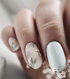 Neutral Floral Nails, Spring Nails 2023, March Nails, Bride Nails, Nails 2023, Bridal Nails