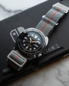 Seiko Turtle, Tactical Watch, Seiko Diver, Men's Watches Luxury, Watches Luxury, Classy Men, Seiko Watches, Men's Watches