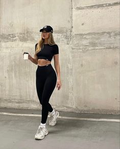 Outfits Leggins, Look Academia, Outfit Gym, Gym Clothes Women