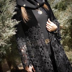 Festive Black Abaya With Dabka Detailing, Bohemian Black Abaya With Dabka Detailing, Abaya Designs Latest Black, Black Abaya Embroidery Design, Black Bohemian Embroidered Abaya, Moslem Fashion, Mode Turban, Women Blouses Fashion