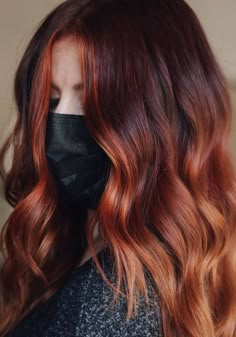 Ginger Bolyoge, Pumpkin Spice Hair Balayage, Dark Root Ginger Hair, Pumpkin Spice Balayage, Pumpkin Hair Color, Copper Hair With Shadow Root, Pumpkin Spice Hair Color, Auburn Hair Colors, Pumpkin Spice Hair